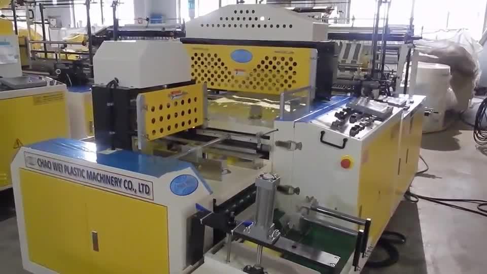 Sac de scellage inférieur entièrement automatique à quatre plis faisant la machine par le contrôle des servomoteurs